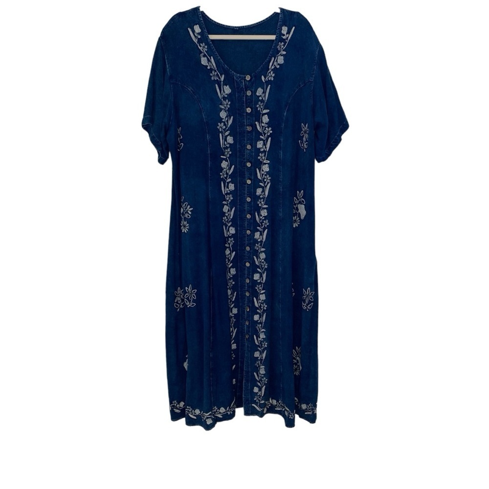 Unbranded boho dark chambray floral embroidered button down maxi dress. Size XL